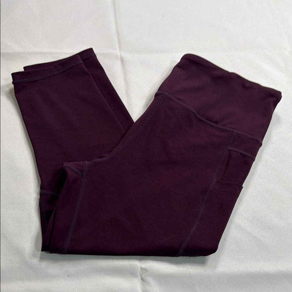 ZYIA Women's Capris - Deep Purple